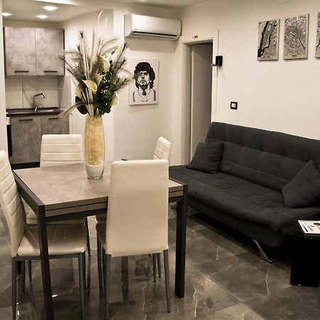 Suite Napoli Sotterranea Con Jacuzzi Екстер'єр фото