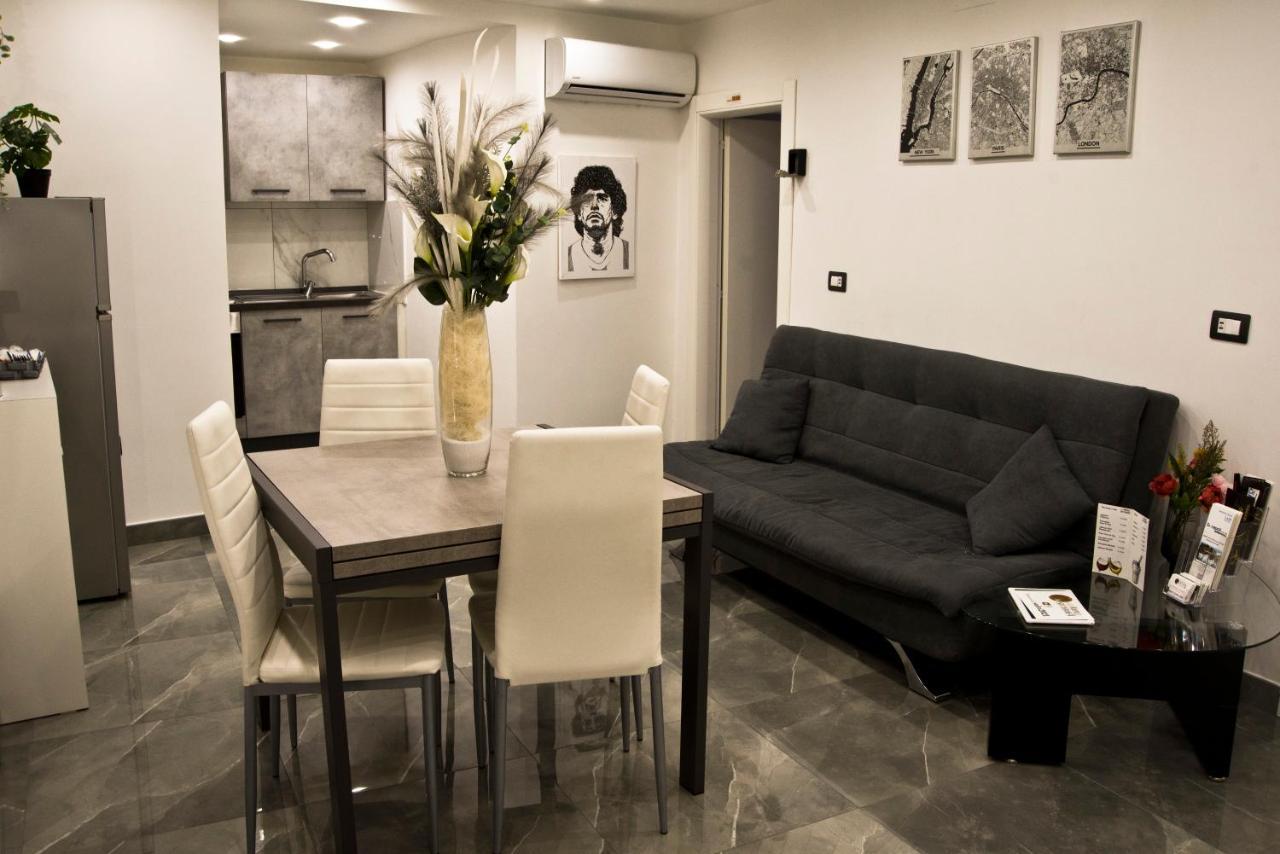 Suite Napoli Sotterranea Con Jacuzzi Екстер'єр фото