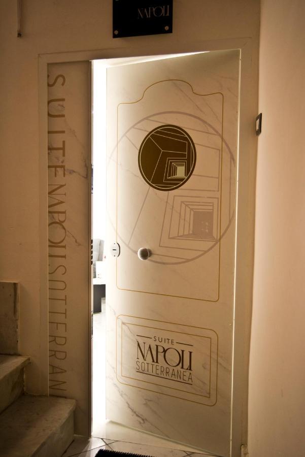 Suite Napoli Sotterranea Con Jacuzzi Екстер'єр фото