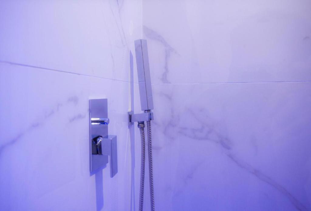 Suite Napoli Sotterranea Con Jacuzzi Екстер'єр фото