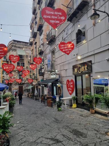 Suite Napoli Sotterranea Con Jacuzzi Екстер'єр фото