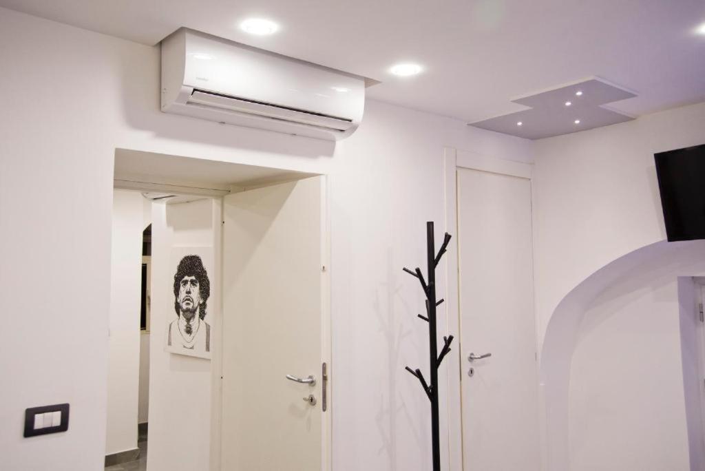 Suite Napoli Sotterranea Con Jacuzzi Екстер'єр фото