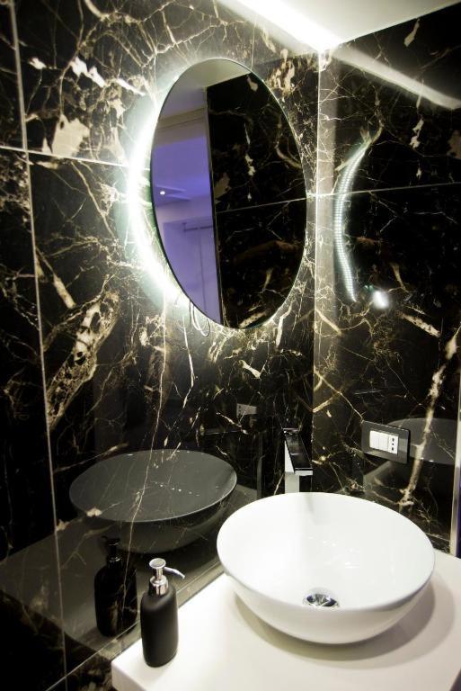 Suite Napoli Sotterranea Con Jacuzzi Екстер'єр фото