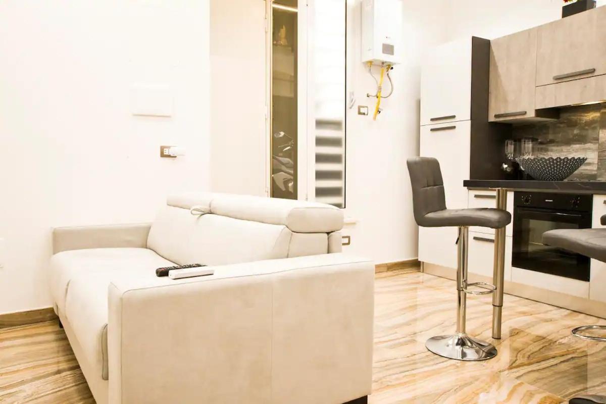 Suite Napoli Sotterranea Con Jacuzzi Екстер'єр фото